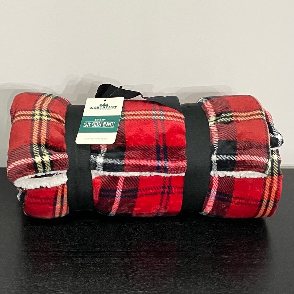 Cozy Sherpa Plaid Blanket - Red